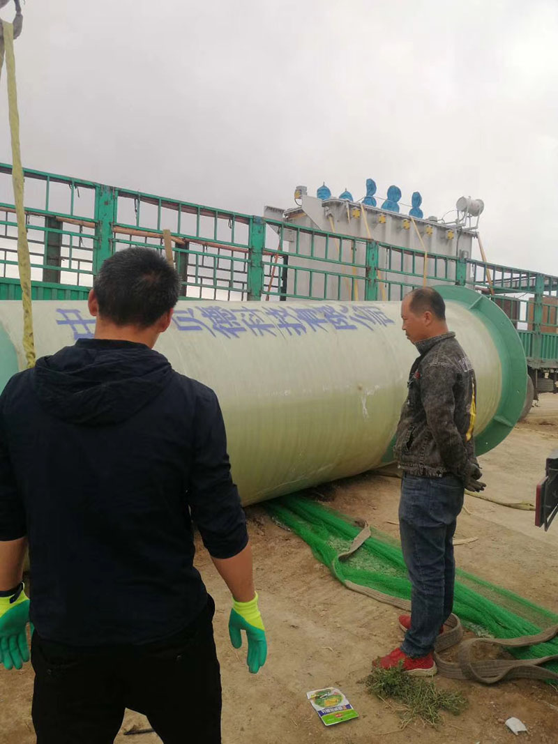 貝德科技集團(tuán)智能一體化泵站的PLC控制器